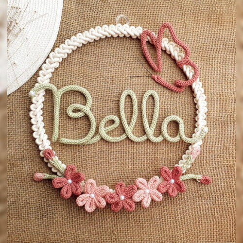 Bella em Tricotin (valor Refere-se ao Nome)