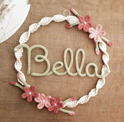Bella em Tricotin (valor Refere-se ao Nome)