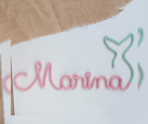 Cauda de Sereia + Nome 6 Letras em Tricotin