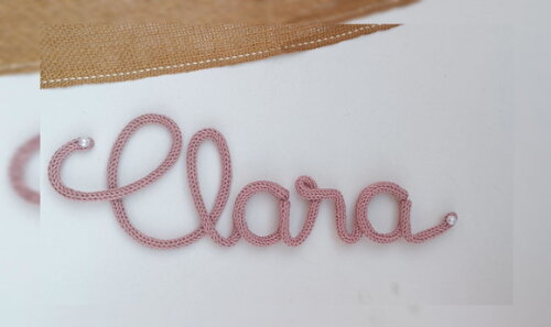 Clara em Tricotin (valor Refere-se ao Nome)