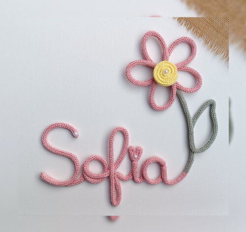 Flor + Nome 5 Letras em Tricotin
