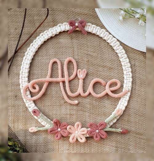 Guirlanda Com 3 Flores + Nome 8 Letras