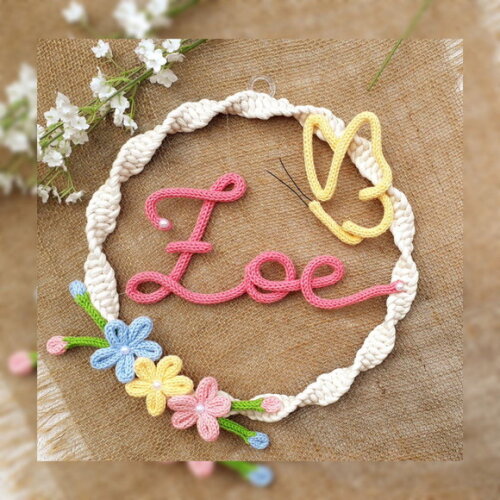 Guirlanda Macramé 3 Flores E Borboleta + Nome 3 Letras