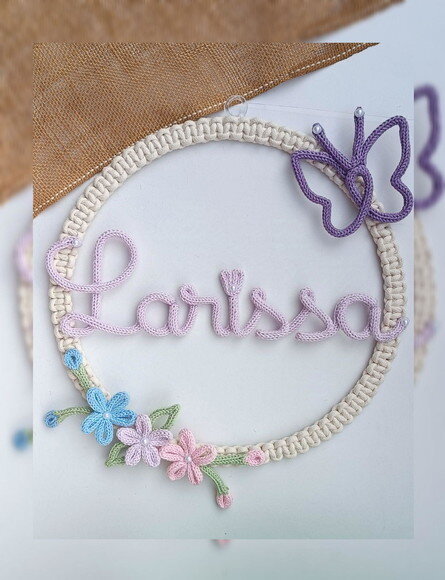 Guirlanda Macramé 3 Flores E Borboleta + Nome 7 Letras