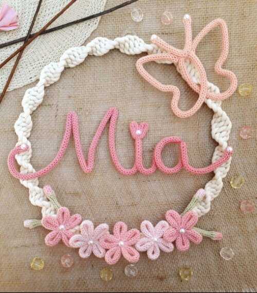 Guirlanda Macramé 5 Flores E Borboleta + Nome 3 Letras
