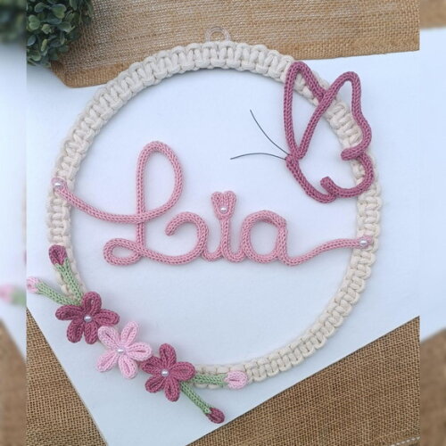 Lia em Tricotin (valor Refere-se ao Nome)