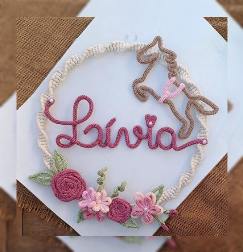 Lívia em Tricotin (valor Refere-se ao Nome)