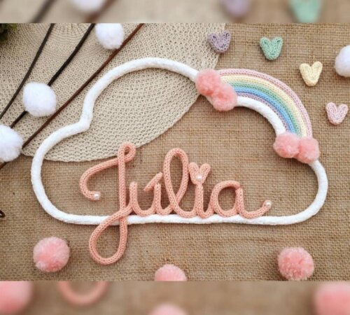 Julia em Tricotin (valor Refere-se ao Nome)