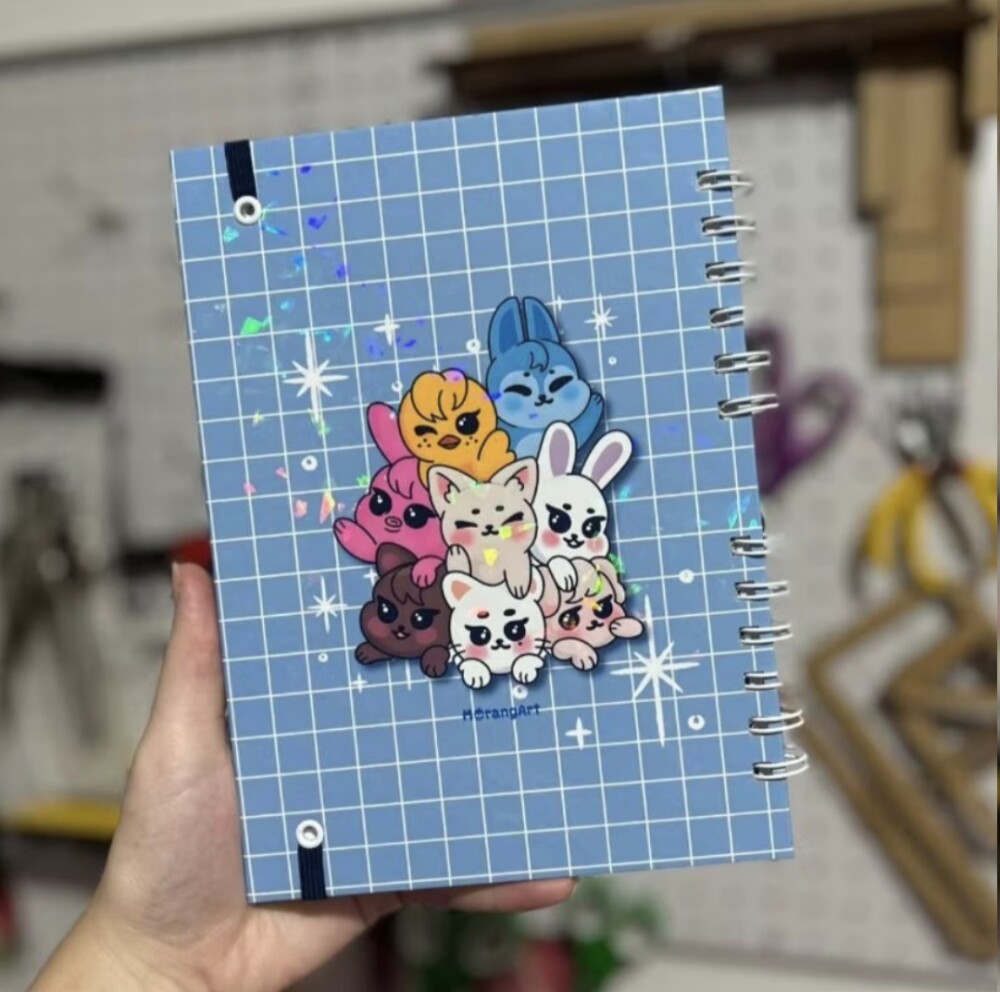 Caderno Stray Kids SKZOO
