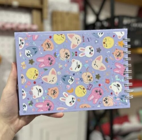 Livro de Colorir Stray Kids SKZOO