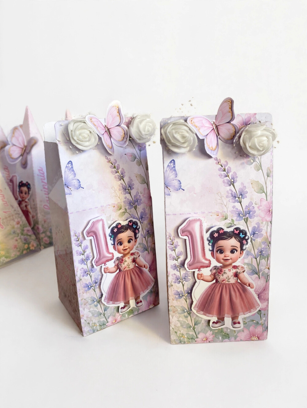 Kit com 15 Caixinhas Personalizadas – Tema Jardim das Borboleta