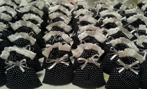 Sache  aromatizado  Saquinho Poa Preto