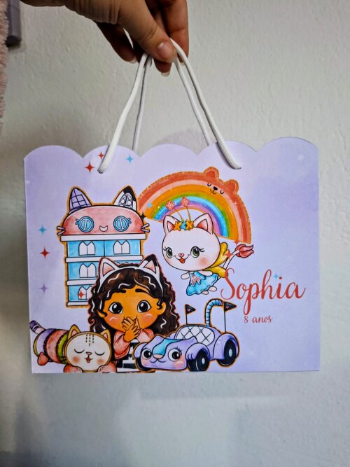 SACOLA PERSONALIZADA LEMBRANÇA ANIVERSÁRIO A CASA MÁGICA DA GABBY