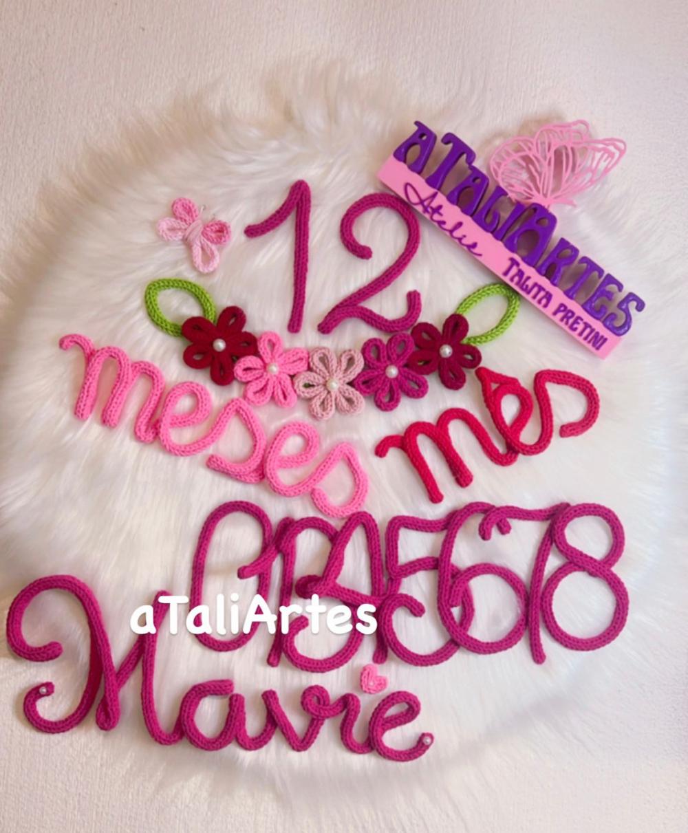 Kit Mêsversário Menina Flores em Tricotin + 1 nome