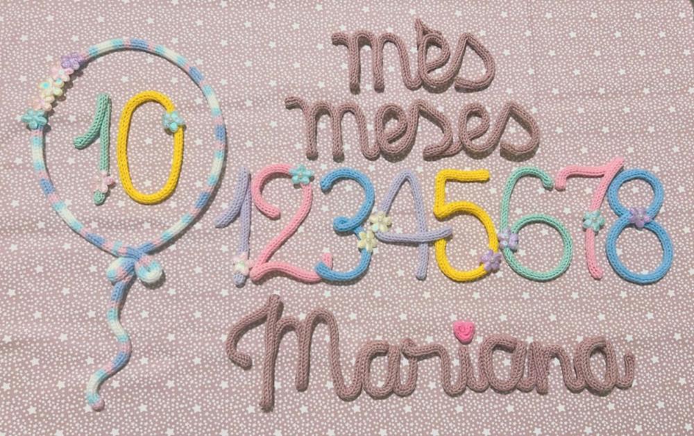 Kit Mêsversário Menina  em Tricotin + Nome com Florzinha nos n?