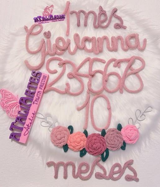 Kit Mêsversário Rosas com Nome Personalizado em Tricotin