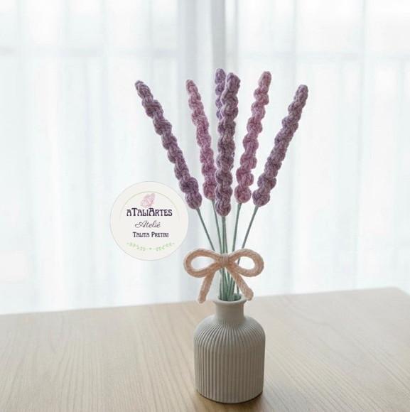 Flor de Lavanda Decorativa para Vaso em Tricotin