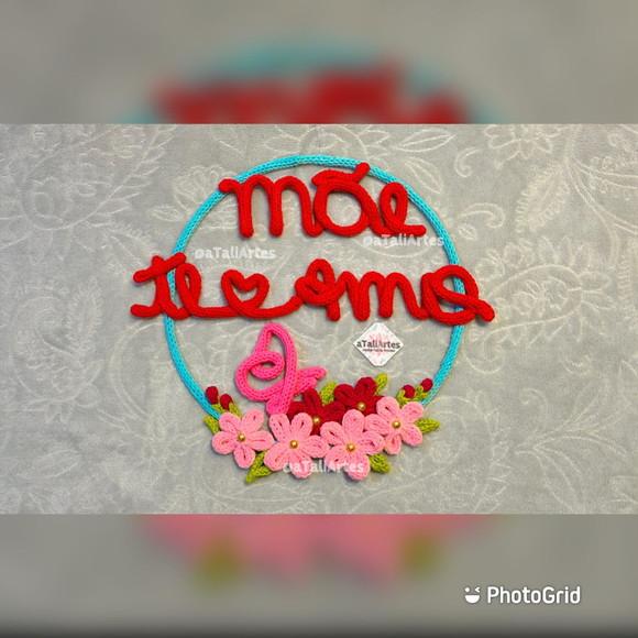Guirlanda  Mãe Te Amo em Tricotin personalizada