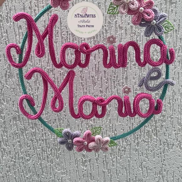 Guirlanda Decorativa Gêmeas Personalizada em Tricotin