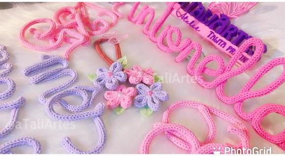 Kit Mêsversário Menina Flores em Tricotin + 1 nome
