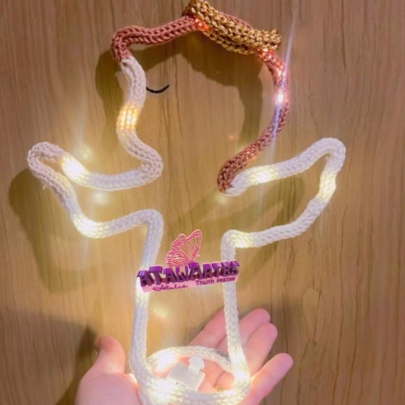 Luminária Anjinho em Tricotin a Bateria