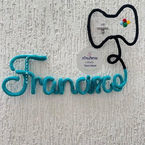 Nome Decorativo com Controle Remoto em Tricotin