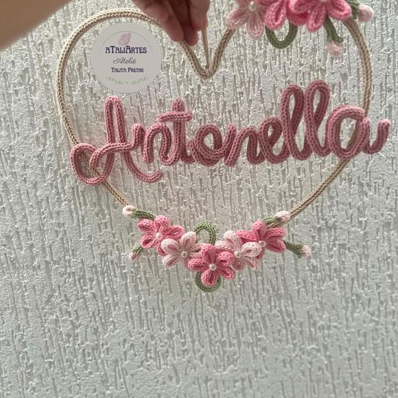 Porta Maternidade de Coração em Tricotin