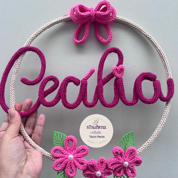 Porta Maternidade Laço e Flores Cores Vibrantes em Tricotin