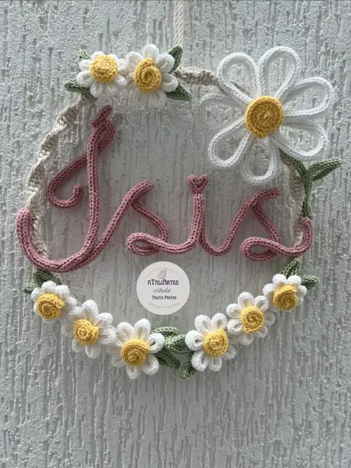 Porta maternidade Margaridas guirlanda macramê com tricotin