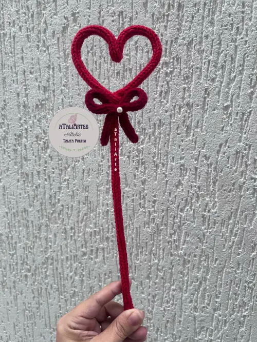 Varinha Mágica Personalizada em Tricotin