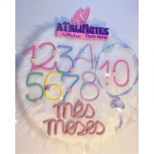 Kit Mêsversário Menina  em Tricotin + Nome com Florzinha nos n?