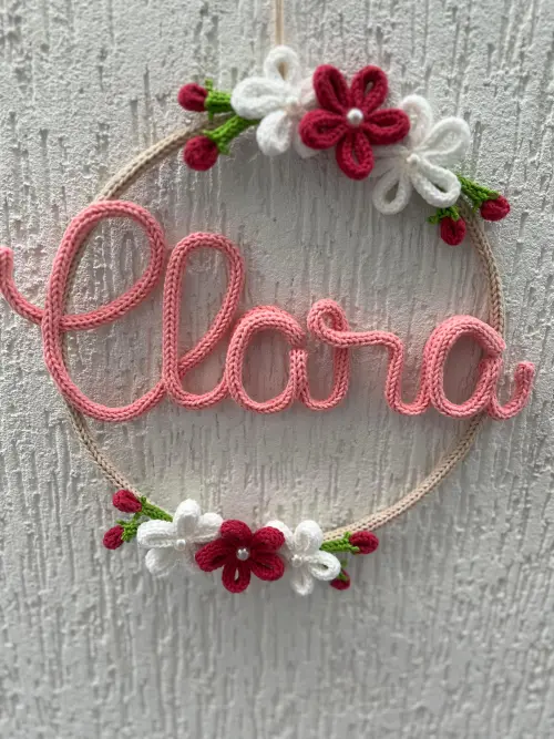 Porta Maternidade 6 Flores, Brotos e Folhas em Tricotin