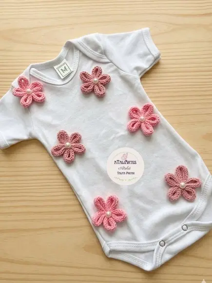 Body com Flores de Tricotin Personalizado