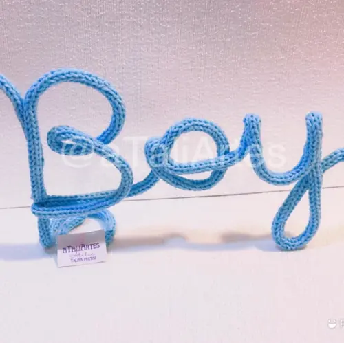 Boy Girl Decorativo de Mesa em Tricotin
