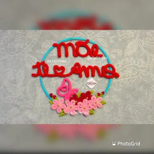 Guirlanda  Mãe Te Amo em Tricotin personalizada