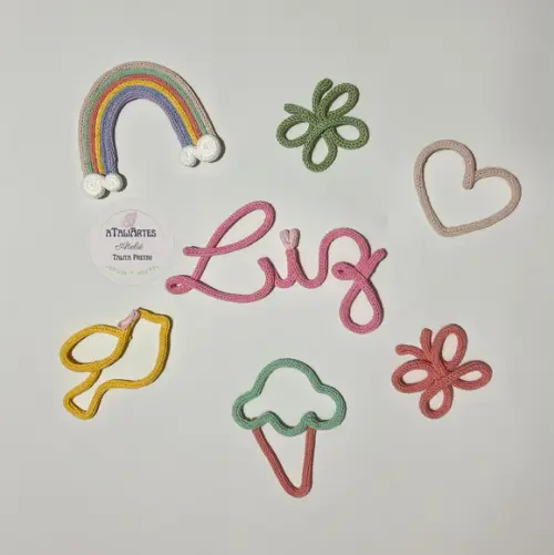 Kit Mêsversário com 6 Desenhos + Nome Personalizados