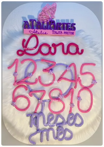 Kit Mêsversário Menina  em Tricotin + Nome com Florzinha nos n?