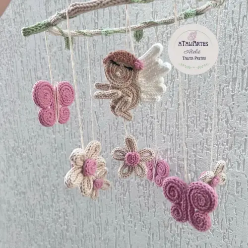 Móbile Flores, Borboletas e Anjinha em Tricotin