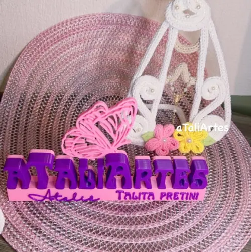 Nossa Senhora Personalizada Decorativa em Tricotin