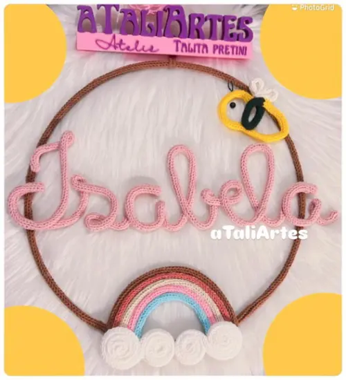 Porta Maternidade Menina com Arco-íris Personalizado