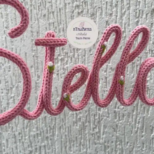 Porta Maternidade Nome com Bordado personalizado em tricotin