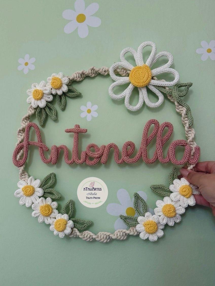 Porta maternidade delicado margaridas macramê com tricotin perso