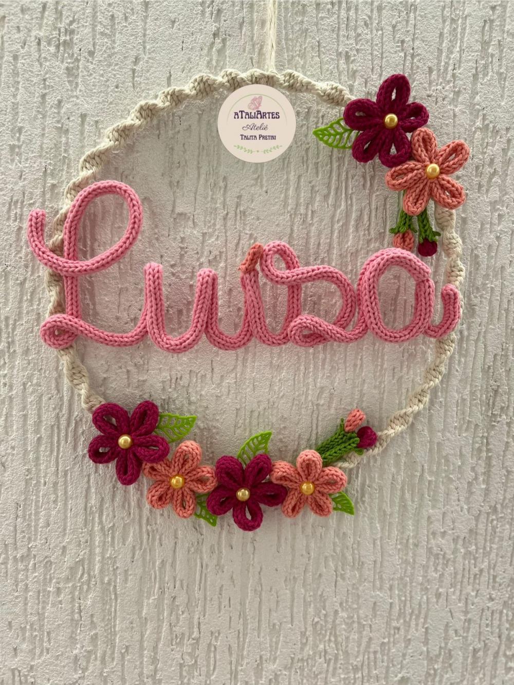 Enfeite de porta maternidade Menina em Alta Macramê com Tricotin