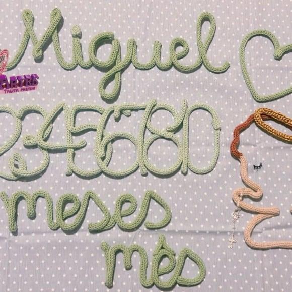 Kit Mêsversário Anjinho Personalizado em Tricotin com Nome