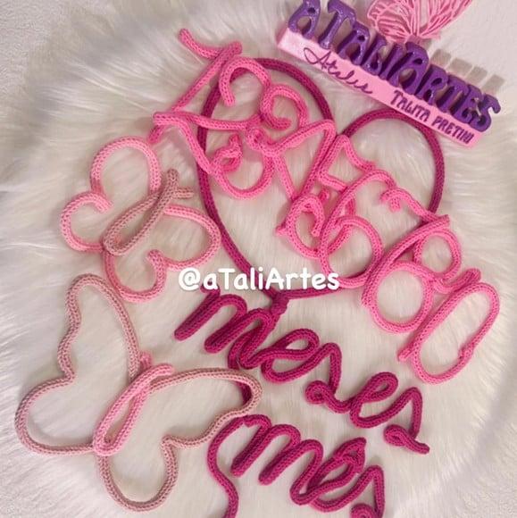 Kit Mêsversário 02 Borboletas + Nome em Tricotin personalizado