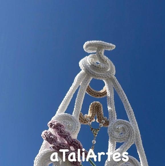 Nossa Senhora Personalizada Decorativa em Tricotin