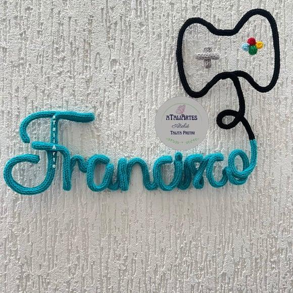 Nome com Controle Remoto personalizado em Tricotin