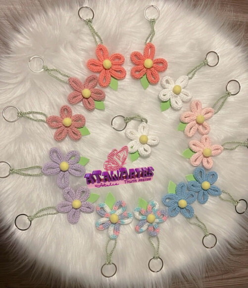 Lembrancinha Chaveiro de Flor personalizada em Tricotin com 20 Un