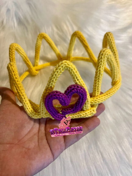 Coroa Infantil Personalizada em Tricotin