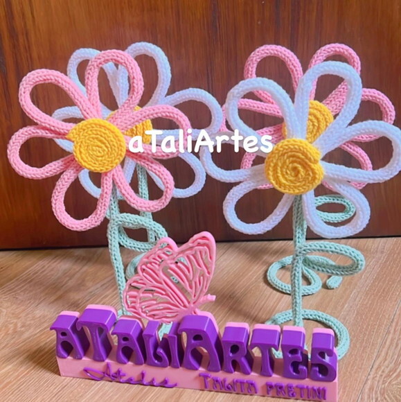 Flor Porta Retrato 10x15 personalizado em Tricotin - Unidade